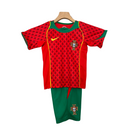 Kit infantil de Portugal I 2004 