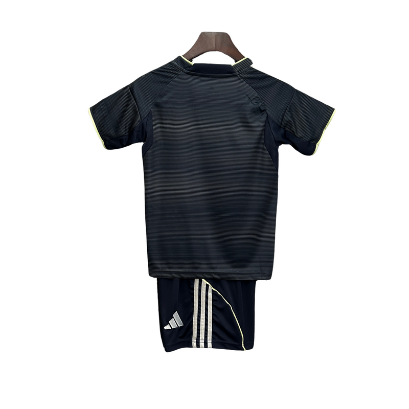 Kit infantil del Real Madrid II 25/26 