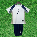 Kit local del Tottenham Hotspur 25/26 para niños 
