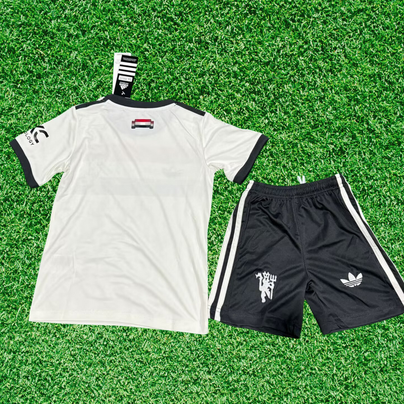 Kit infantil del Manchester United III 24/25 