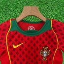 Kit infantil de Portugal I 2004 