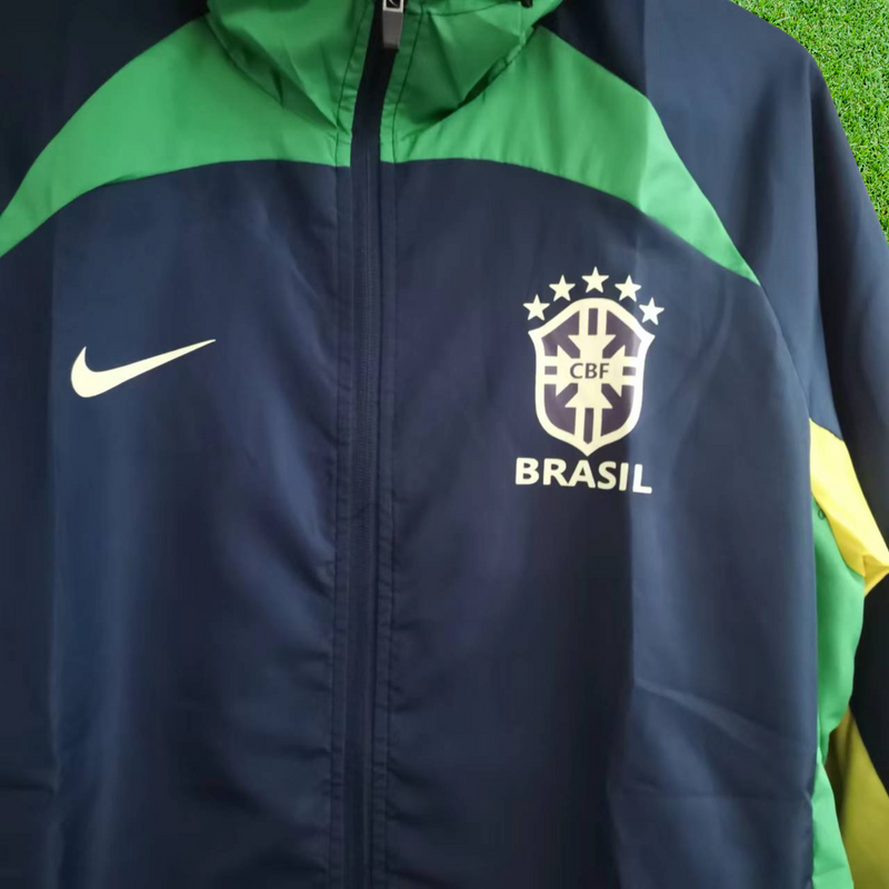 Cortavientos azul/verde de Brasil 