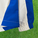 Cortavientos blanco de Brasil 