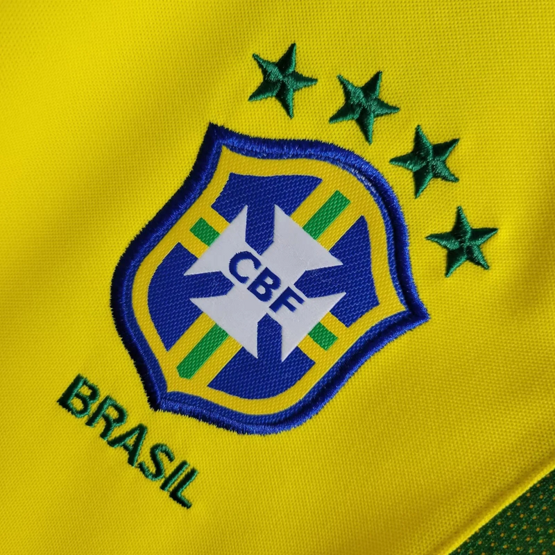 Camiseta retro local de Brasil 2002 