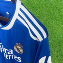 Camiseta de la tercera equipación del Real Madrid 25/26 para aficionados 